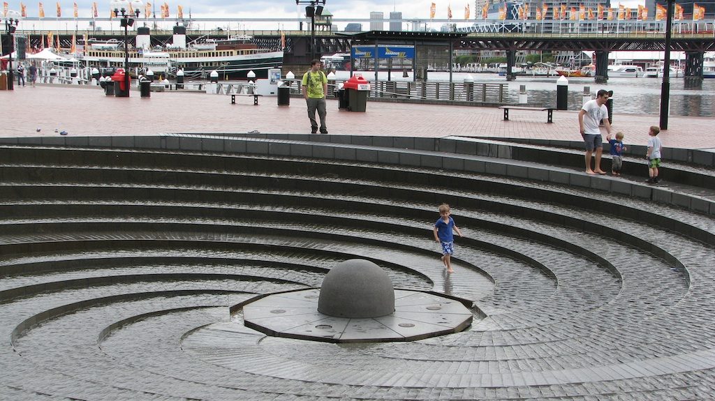 Fountain-Darling-Harbour-II